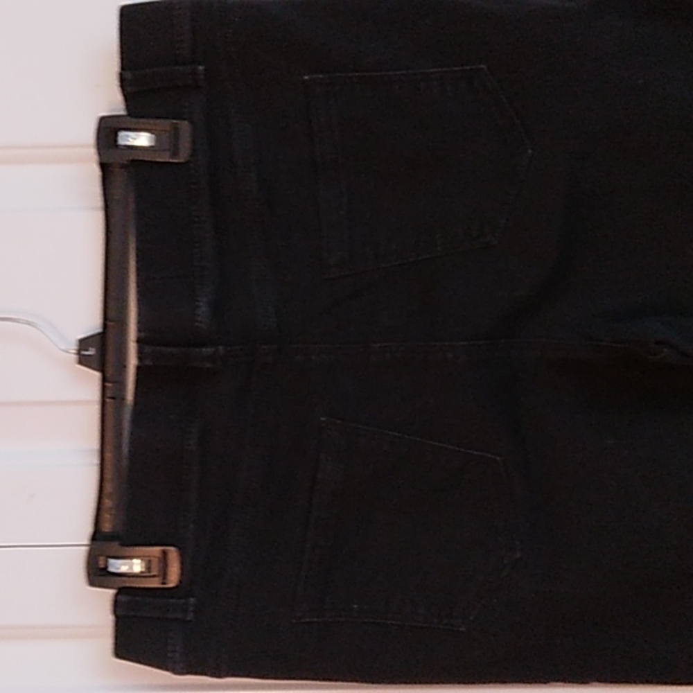 Jeans - Picture 3 of 4